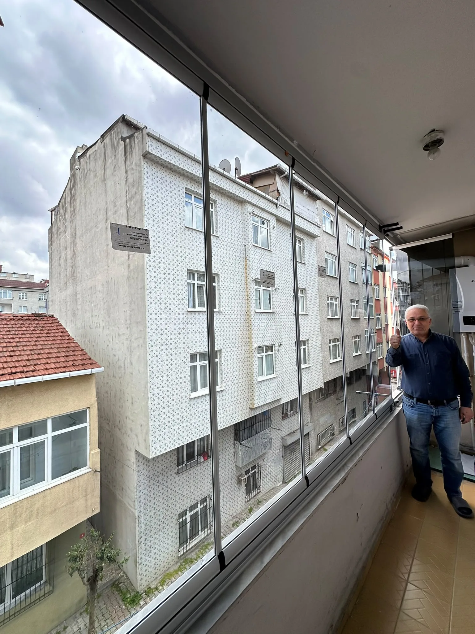 Katlanır Cam Balkon Sistemleri gerçek uygulama görseli 1